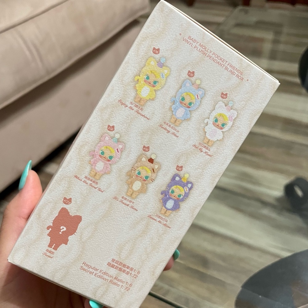 ‼️SOLD‼️Authentic & New BABY MOLLY POCKET FRIENDS- Plush Pendant - Picture 3 of 9